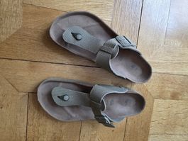 Birkenstock Gizeh – Taille 45 – Neuves