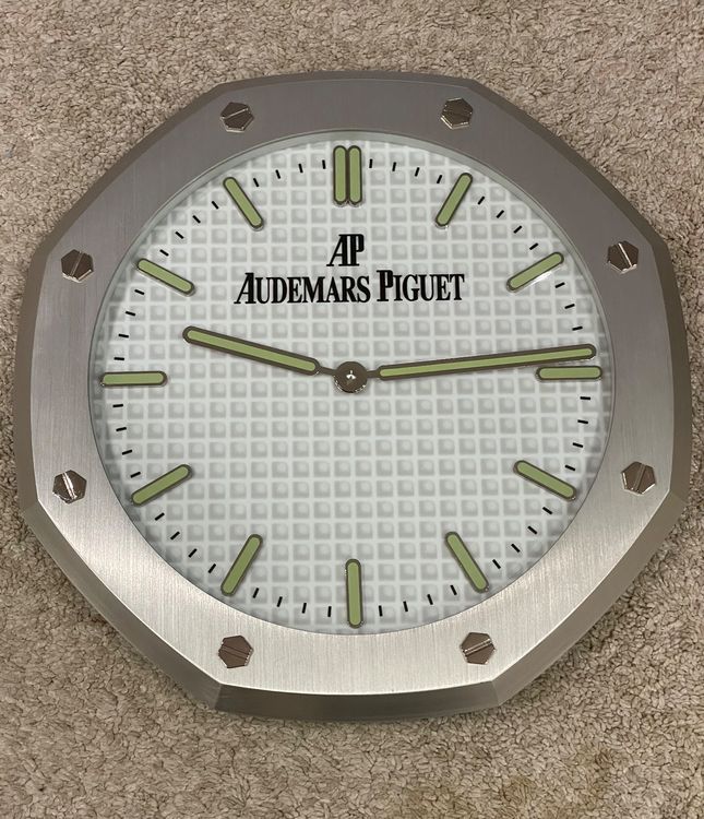 Audemars Piguet wall clock steel 410mm Kaufen auf Ricardo