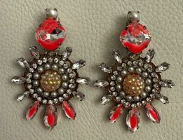 Réminiscence boucles d’oreilles longues en parfait état!