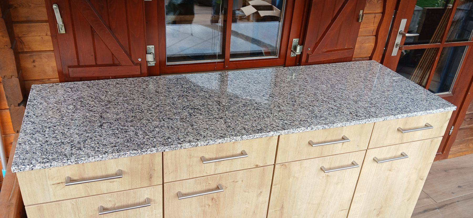 Cassettiere: Küchen Sideboard mit Granitplatte – Usato da Zielebach venduto da Adi871 1