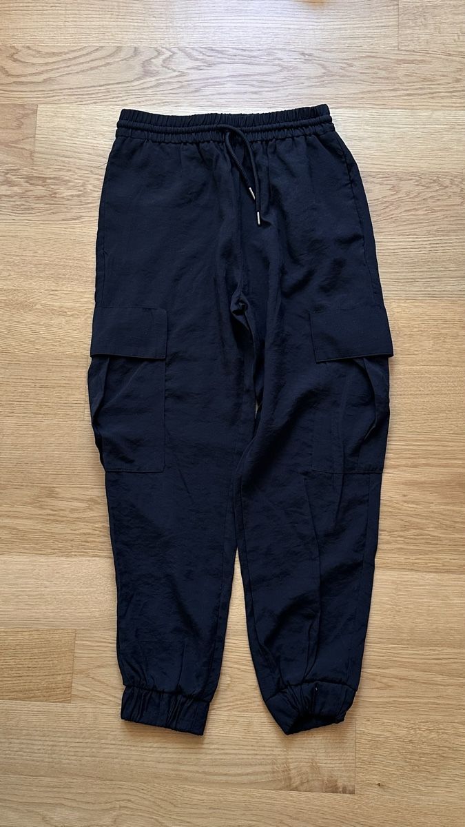 H&M Hosen: Cargo Hose schwarz  – Neu (gemäss Beschreibung) aus Bern von WiederWert