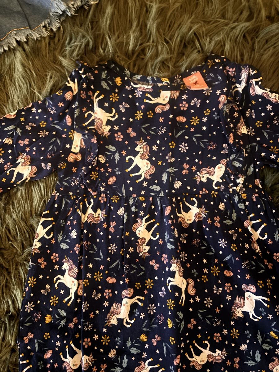 Lotti & Set di vestiti: Mädchen Kleider Paket, Frühling , Grösse 110-116. – Nuovo (secondo la descrizione) da Steffisburg venduto da TelmaG 2