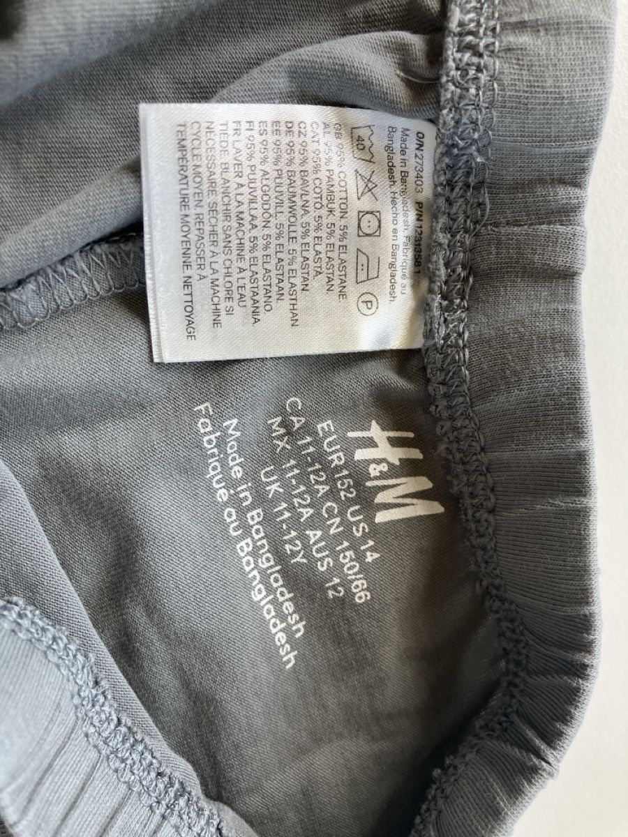 H&M Lotti di vestiti: H&M Capri Hosen 3er Set Grösse 152 – Usato da Weissbad venduto da Praxedis_P51 4