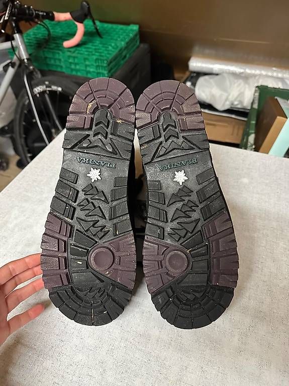Scarpe da donna: Planika Trekking Wanderschuhe Grösse 41 EU 10 – Usato da Zürich venduto da jas_srb9 1