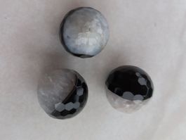 3 Stk Achat /Kristall schwarz weiss 19,5mm facettiert
