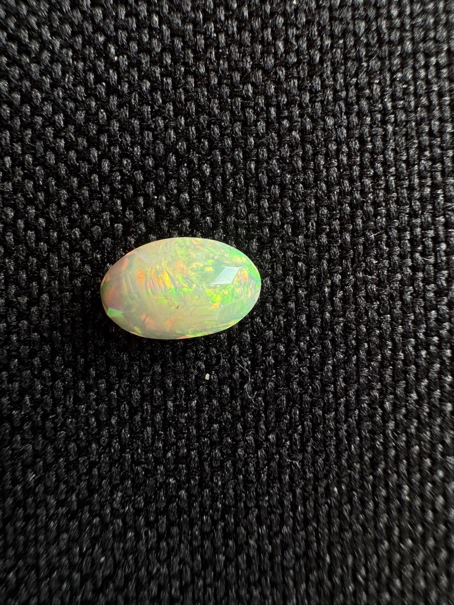 Pierres précieuses: Äthiopischer Opal 1.1ct – Neuf avec emballage d'origine à Wängi par Horus90 7