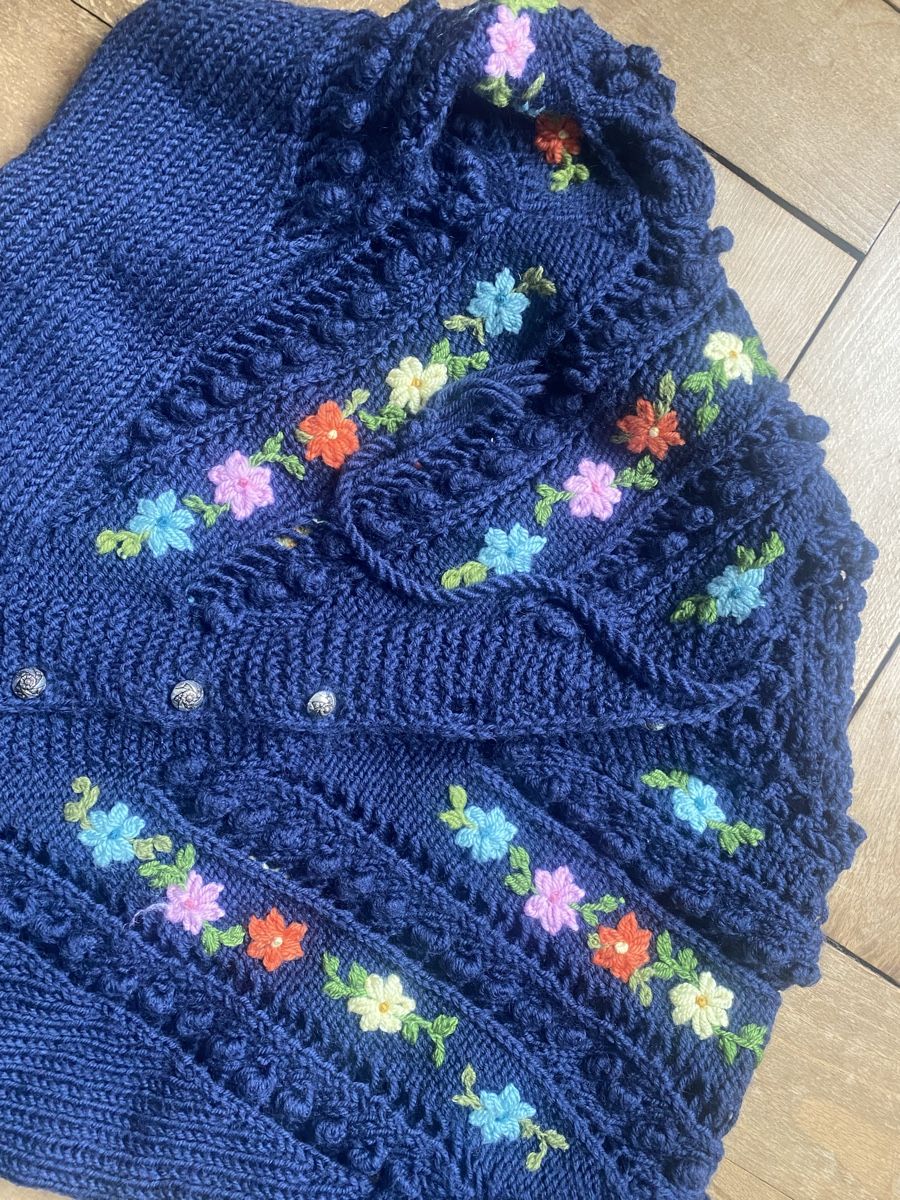 Giacche: Trachtenjacke mit Blumen, handgemacht, Cottage Core – Usato da Rüschlikon venduto da julia.theodora 3
