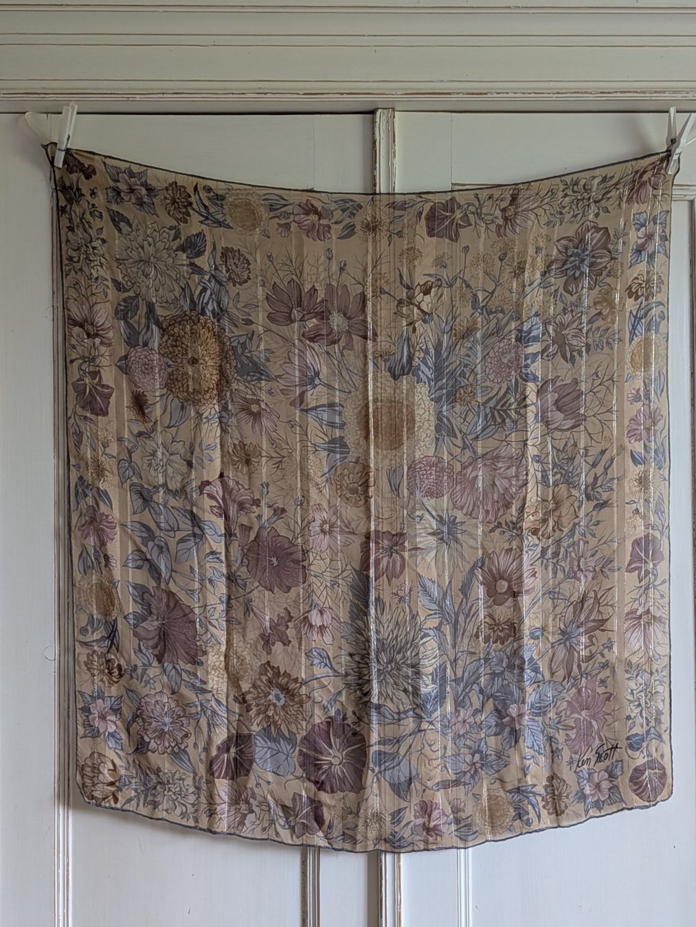 Foulards & écharpes: Foulard Ken Scott – D'occasion à Emmen par magelan 1