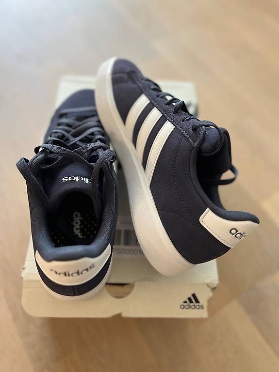 Adidas Scarpe da uomo: Adidas Grand Court 2.0 – Usato da Winkel venduto da danbischof 1
