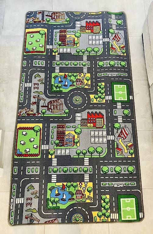 Tappeto da gioco: Tapis avec circuit de voiture – Usato da Martigny venduto da avf_w8zf