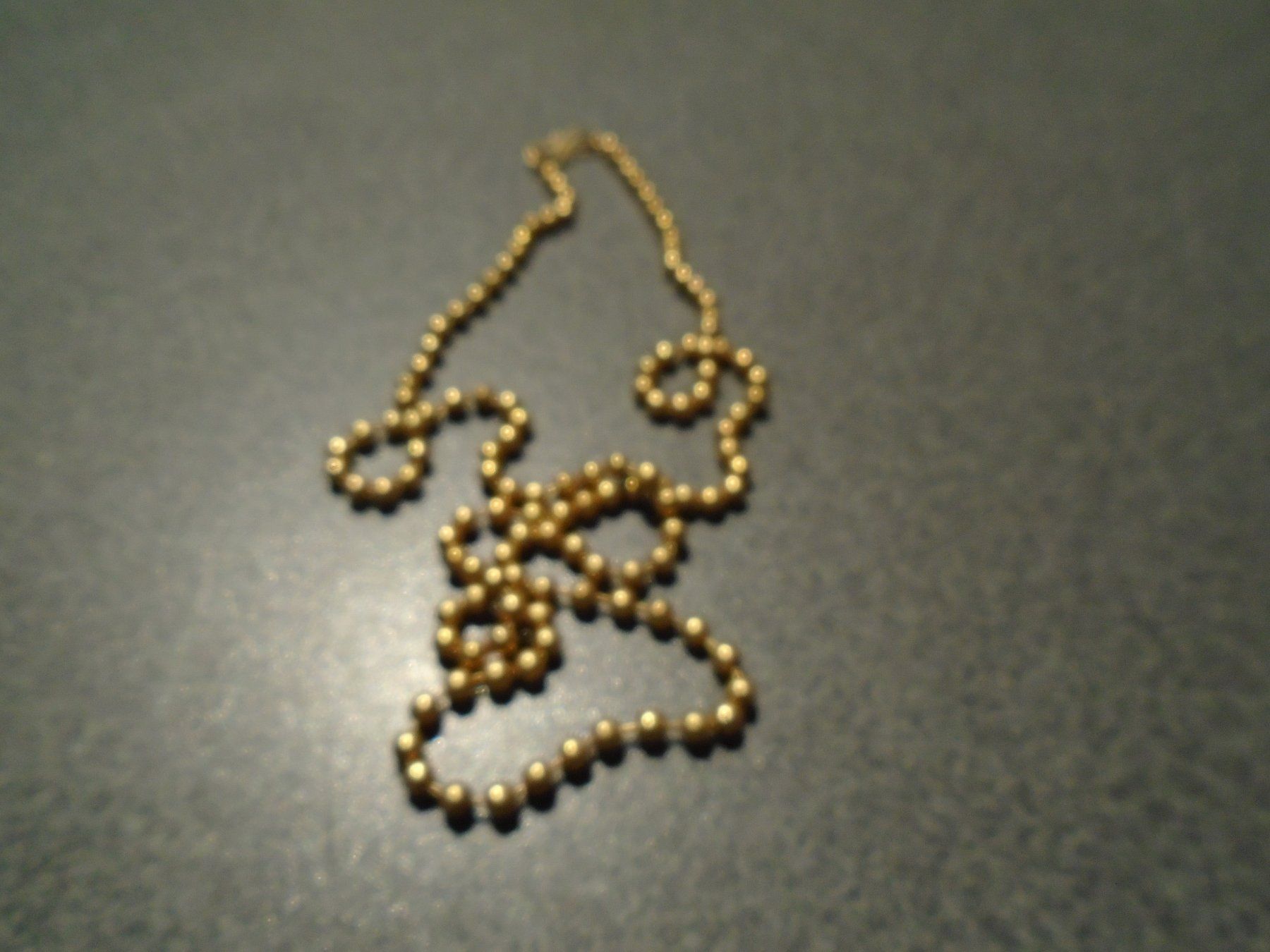 Catenine: Kette goldfarbig, kleine Perlen – Usato da Zürich venduto da abraxas1291 1