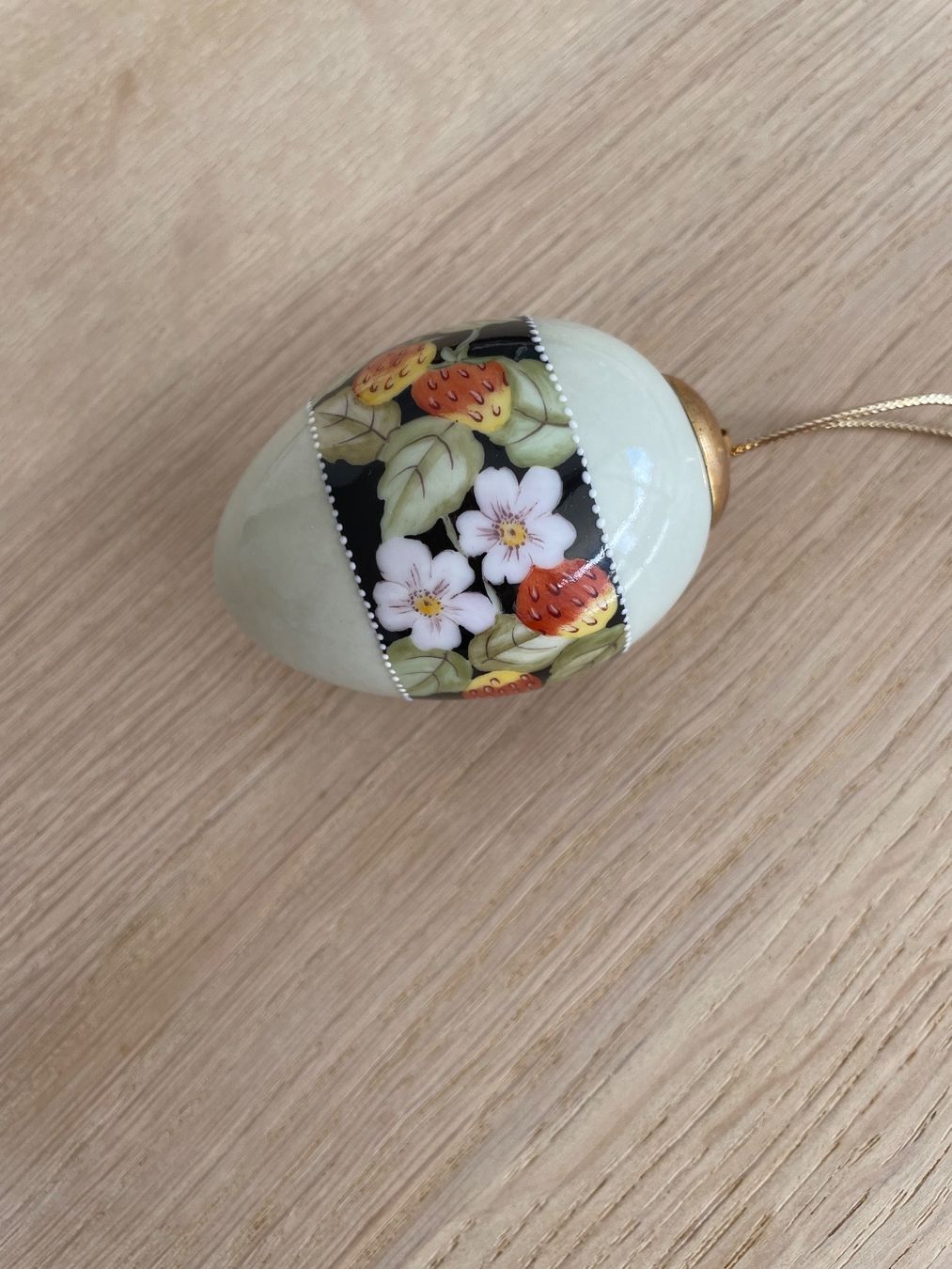 Tutte le decorazioni: Porzellan Oster Ei, Handbemalt. – Nuovo e nell'imballaggio originale da Fribourg venduto da _rachel_01 1
