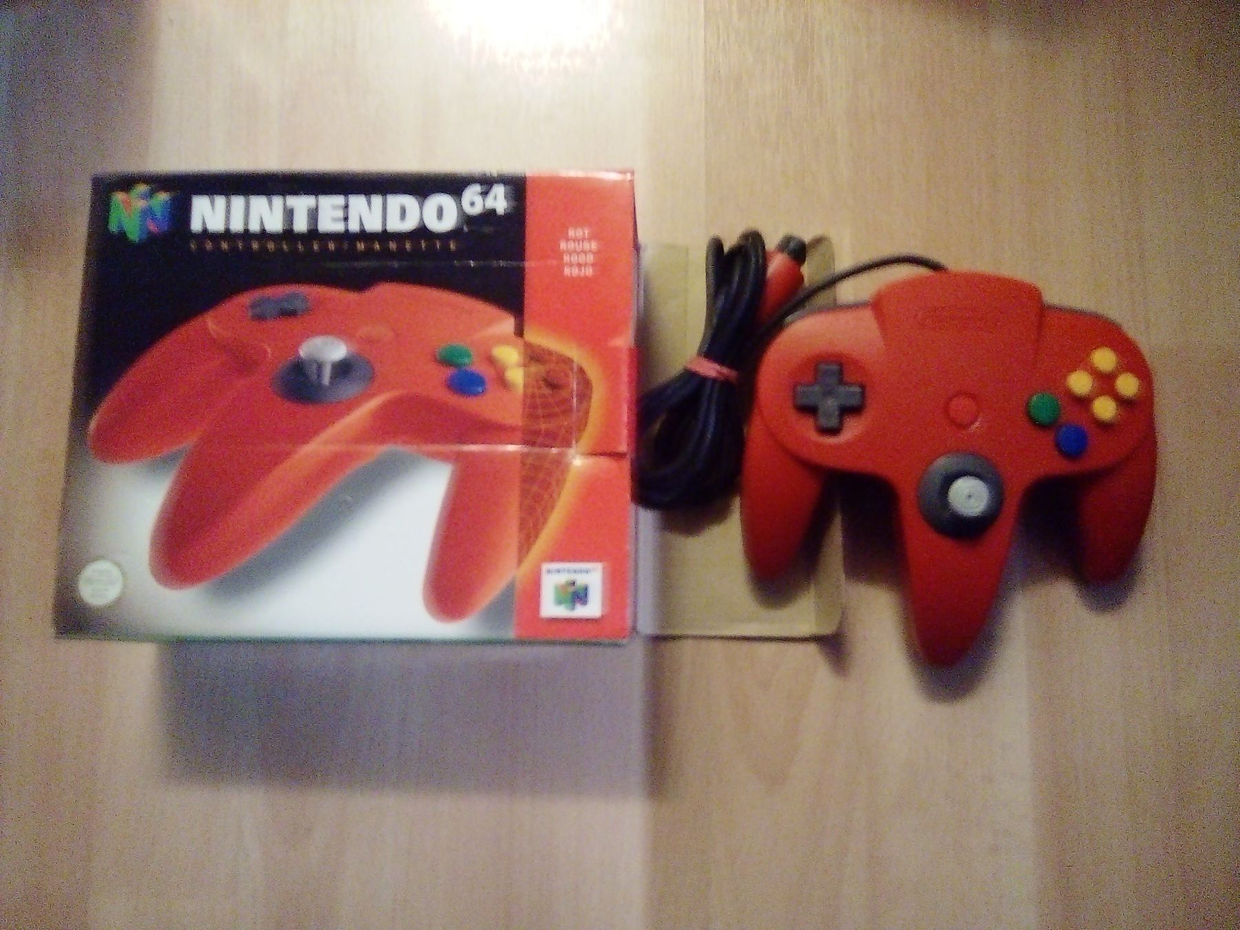 Nintendo Controller: Originaler Nintendo 64 Controller - Rot mit OVP/CiB (NEU) – Nuovo (secondo la descrizione) da Winterthur venduto da Colonica 2