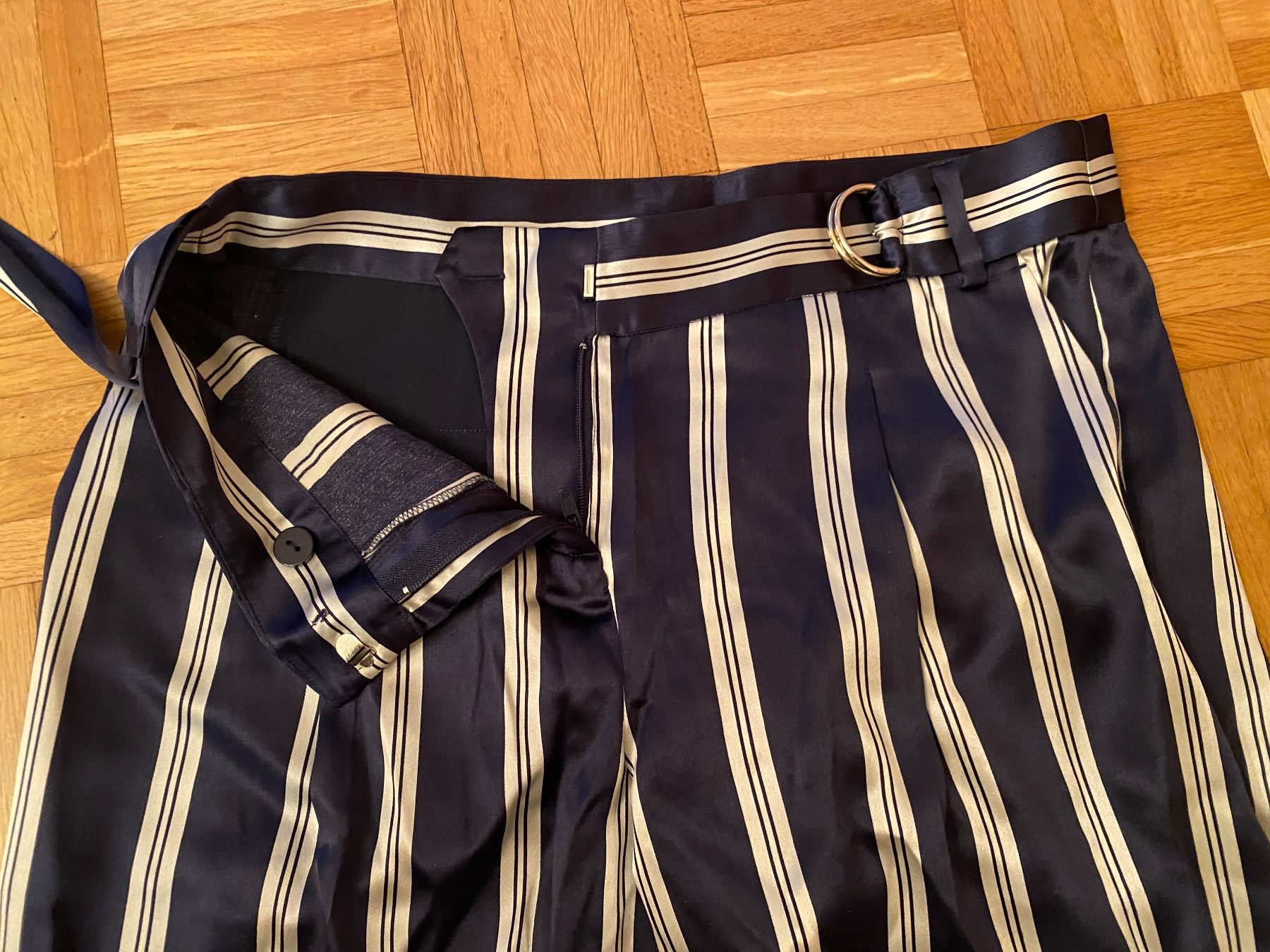 Liu Jo Pantaloni: Liu Jo Seide Hose Gr 38 – Nuovo (secondo la descrizione) da Zug venduto da estarthyme 2