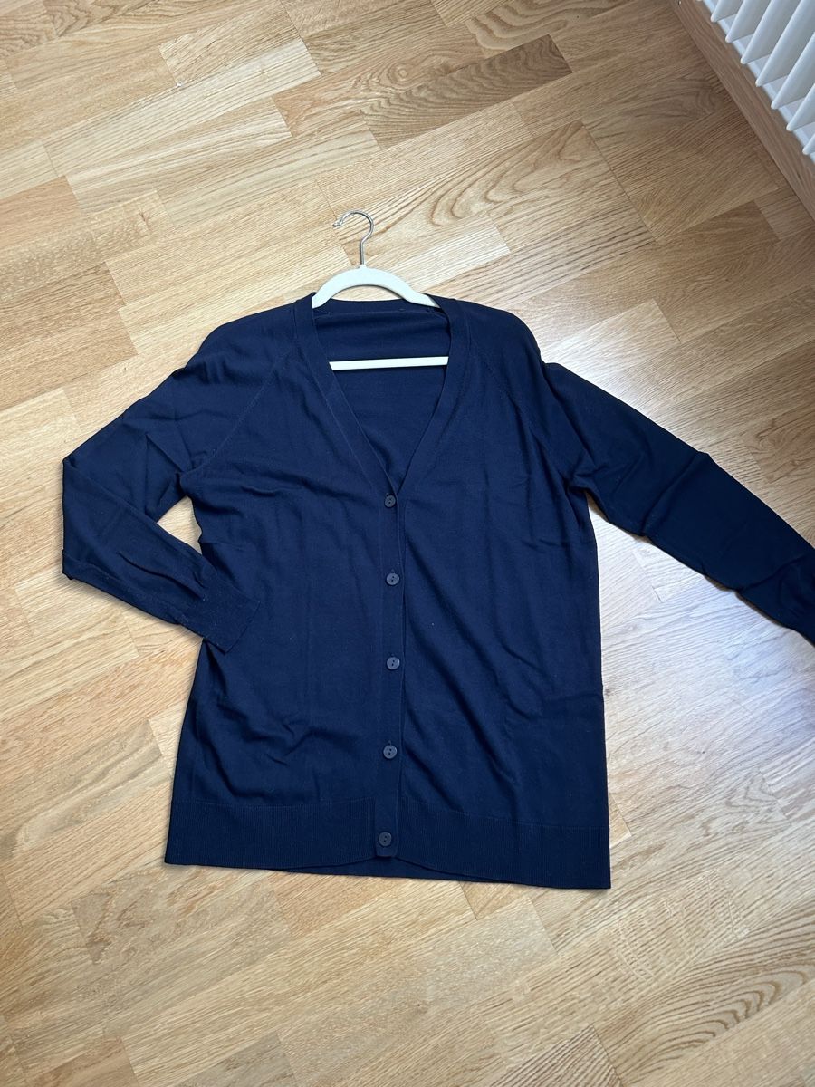 Max Mara Maglioni & Felpe: Cardigan MaxMara (InTrend) size S – Usato da Basel venduto da mel_5fzy