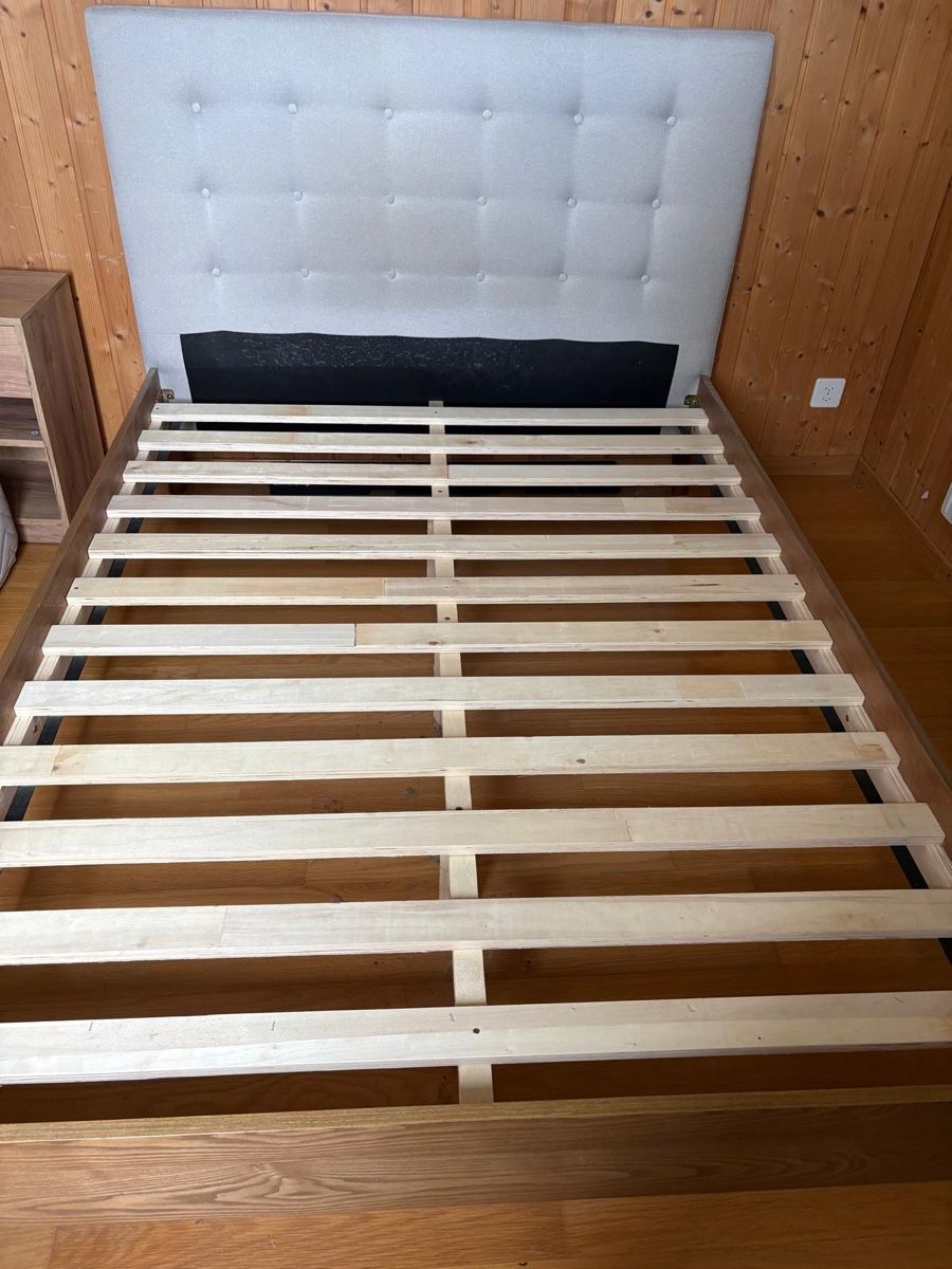 Betten: Bettgestell mit Nachttisch – Neu (gemäss Beschreibung) aus Kerzers von Nicole_98_