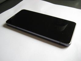 Samsung Galaxy S22 (Dual SIM, 5G)