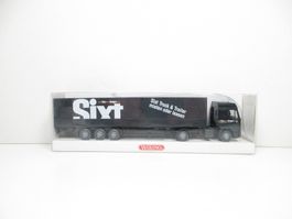 Wiking H0 5160236 IVECO Euro Pritschen-Sattelzug SIXT