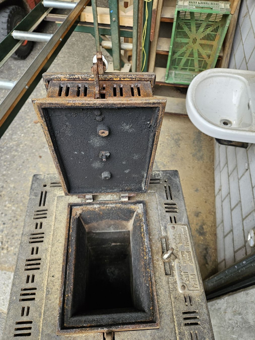 Stufe caminetto: Zimmer Cemine Ofen – Usato da Einsiedeln venduto da Paletten 7