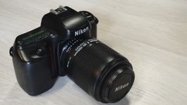 Appareil photo Nikon F50 zoom objectif 80-200mm Japan
