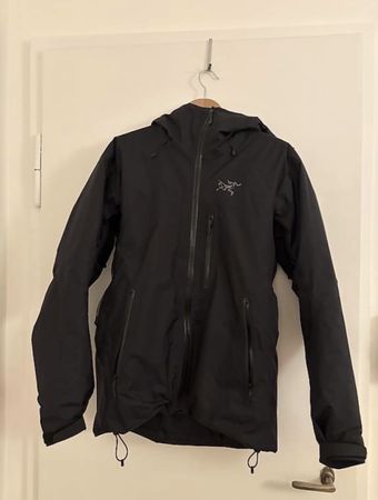 Arc'teryx Beta Insulated Jacket black size S