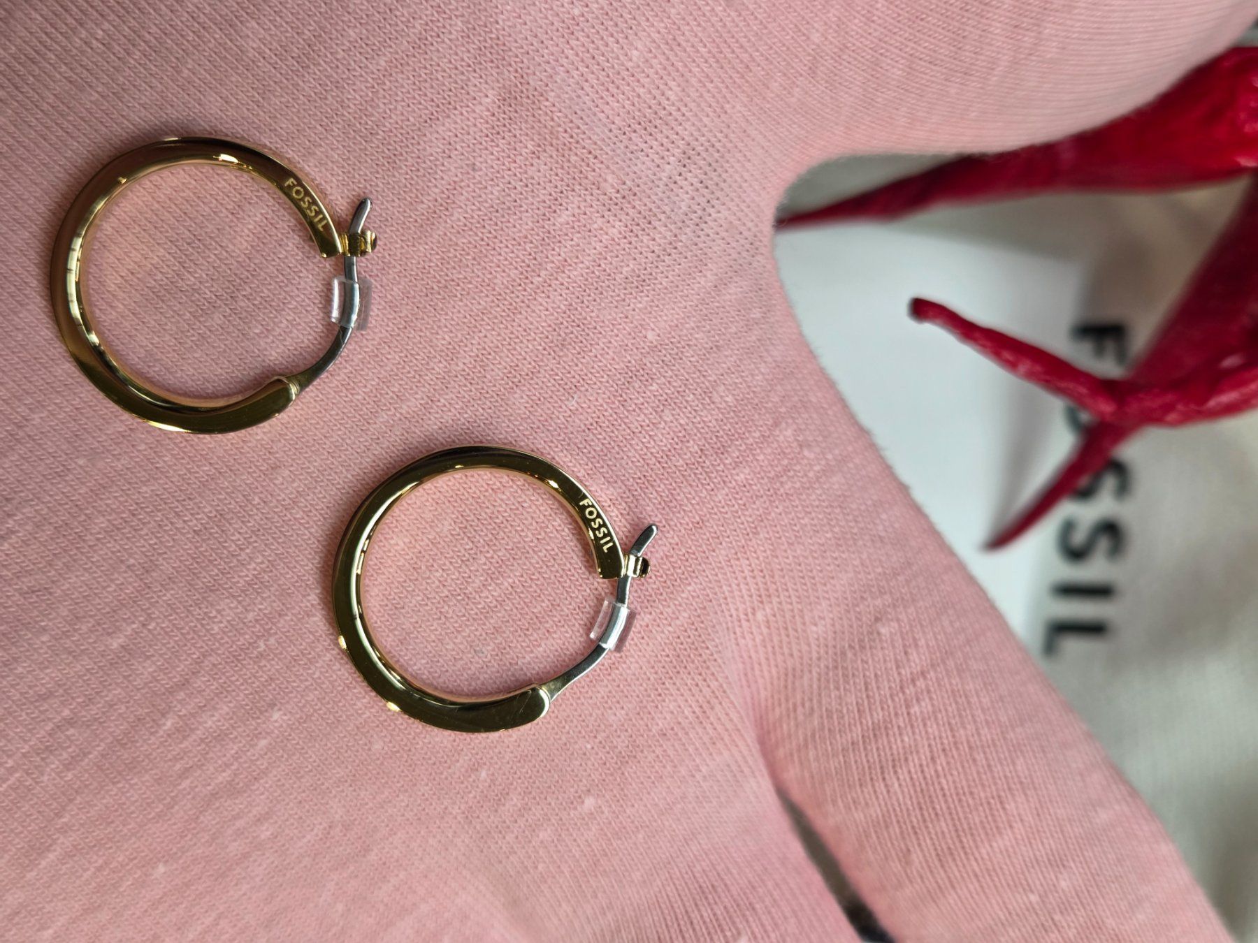 Fossil Ohrringe & -stecker: Fossil Ohrringe Creolen Gold mit Strass – Neu und originalverpackt aus Emmen von GrabandGo 3
