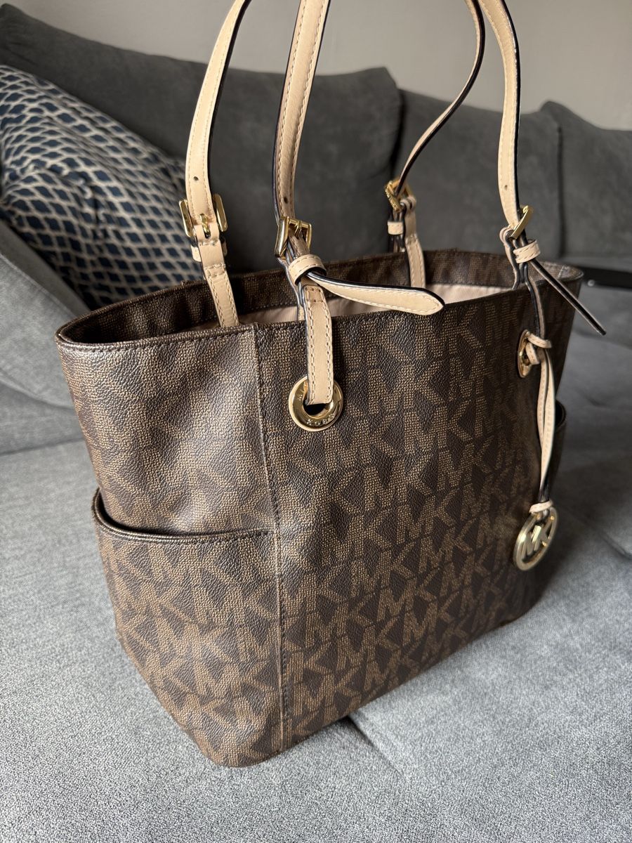 Michael Kors Sacs femmes: Michael Kors Shopper Handtasche – D'occasion à Wetzikon ZH par ber_pr6n 1
