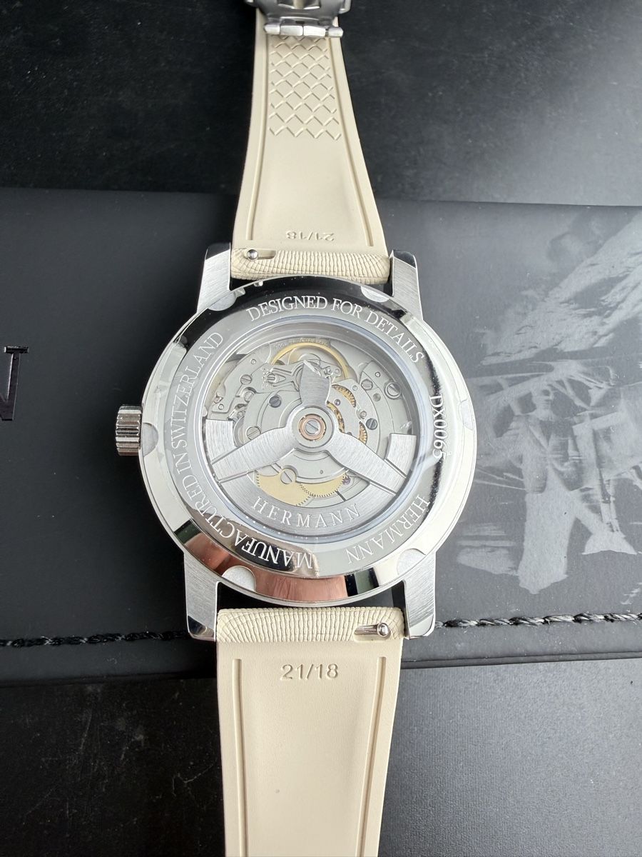 Hermann Genève Orologi: Hermann Genève Blue Automatic Swiss Made Neuf Full Set – Nuovo e nell'imballaggio originale da Neuchâtel venduto da TopChrono24 5