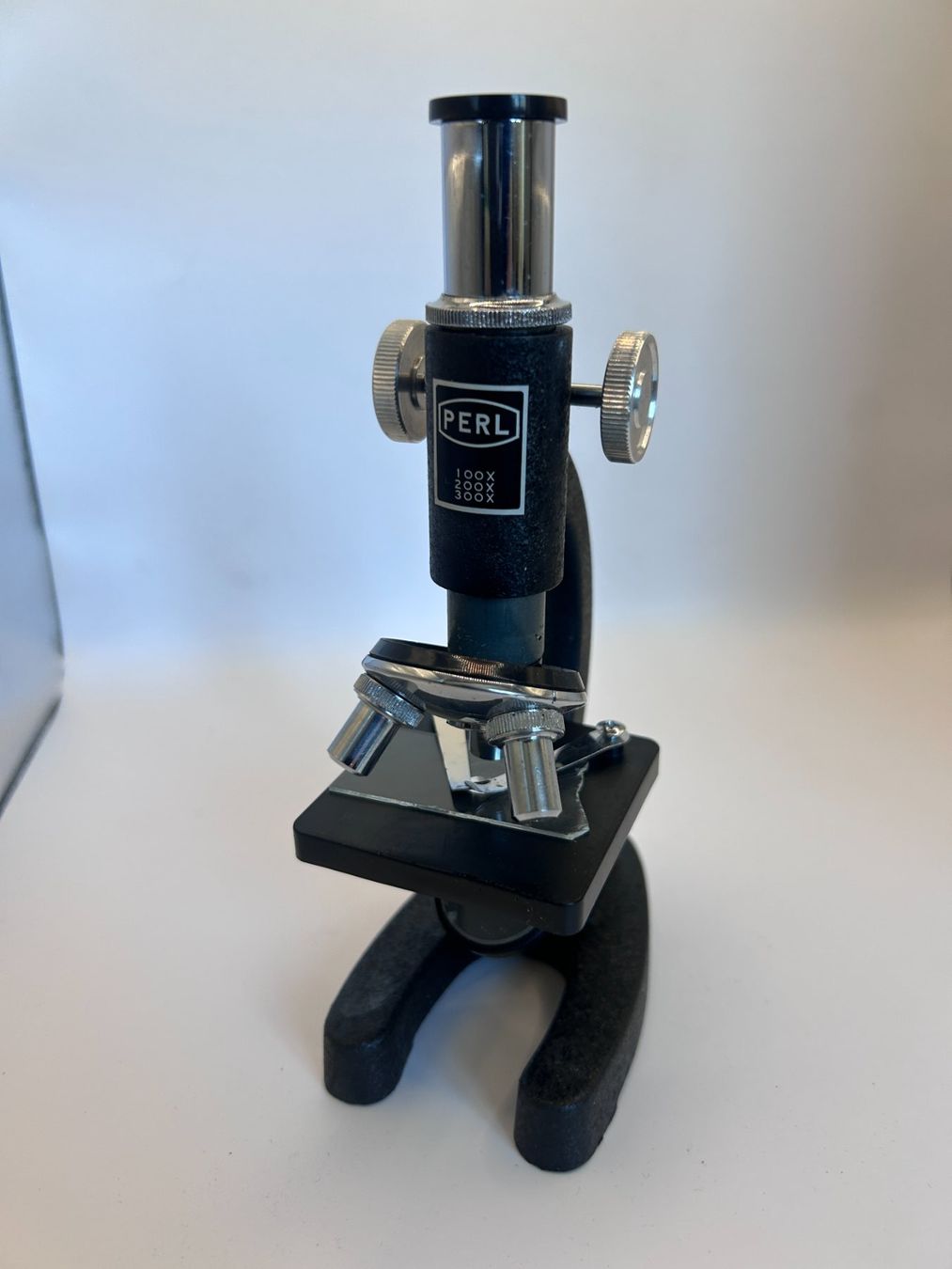 Microscopes: Microscope vintage PERL 100x 200x 300x – D'occasion à Genève par Fastbozzo