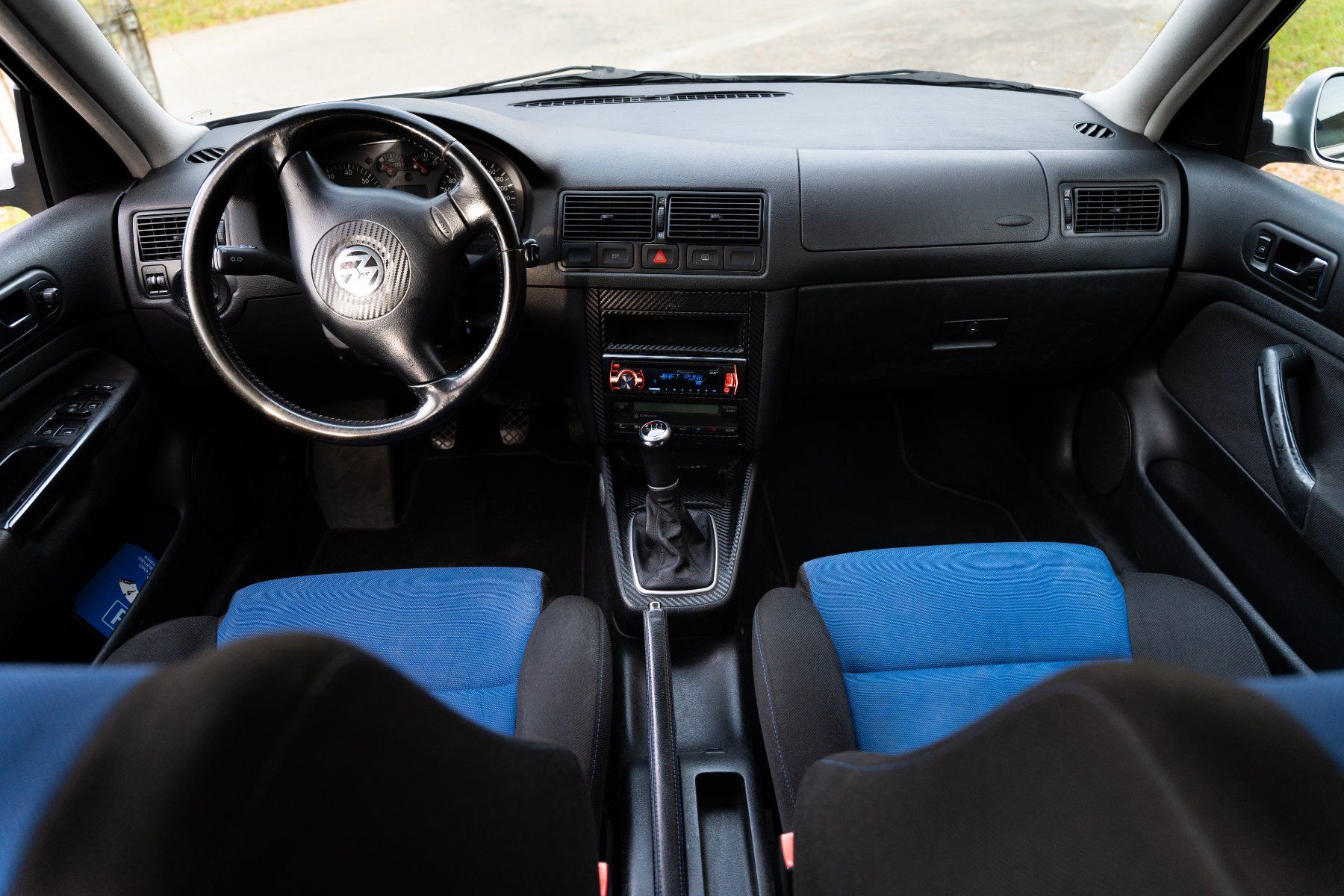 VW Autos: VW Golf 4 – Gebraucht aus Fribourg von joe_b9fb 6