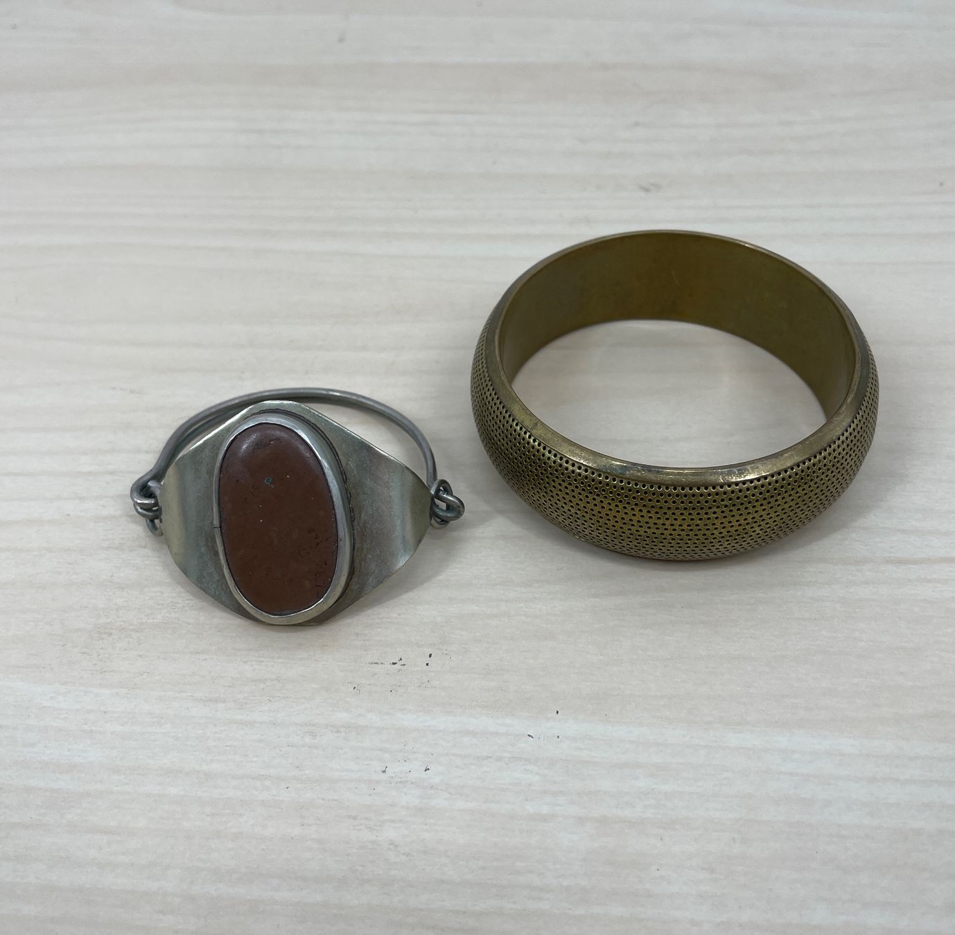 Armbänder & -reifen: Lot de bracelets – Gebraucht aus Lausanne von PlusValue_Lausanne