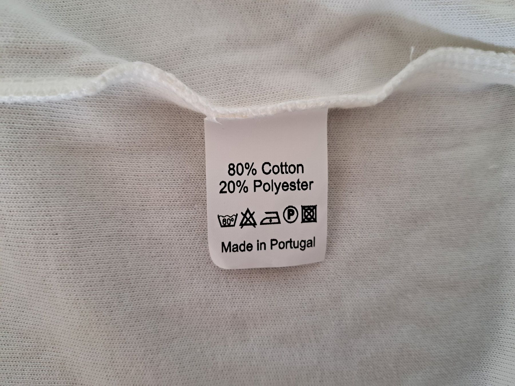 Accappatoi: Bade/Surf Poncho, weiss mit Hibiskusblüten – Nuovo e nell'imballaggio originale da Thalwil venduto da Pescara13 3