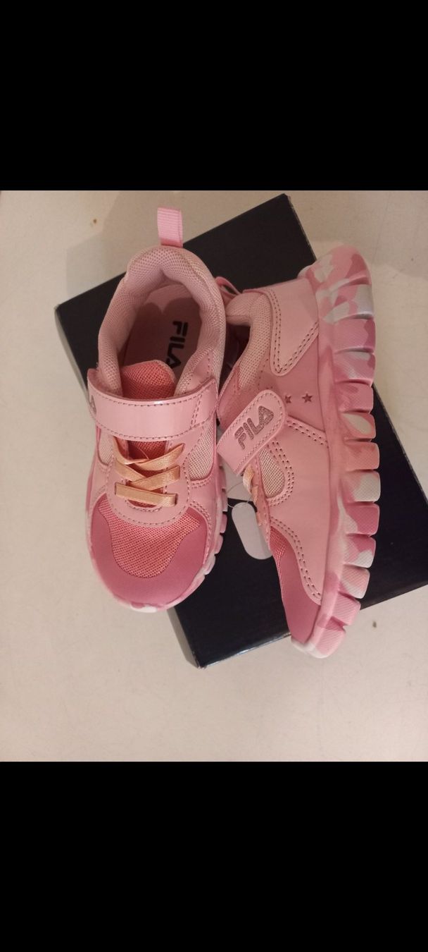 Fila Scarpe per ragazze: Schuhe – Nuovo e nell'imballaggio originale da Basel venduto da zaa_7ft5 2
