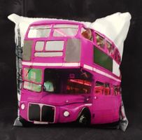 Kissen mit Rosa Bus