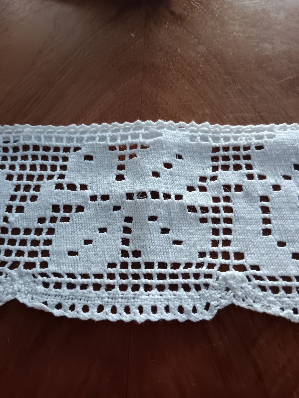 Biancheria da letto: gehäckelte bordure  – Usato da Ambrì venduto da Maerz87 2
