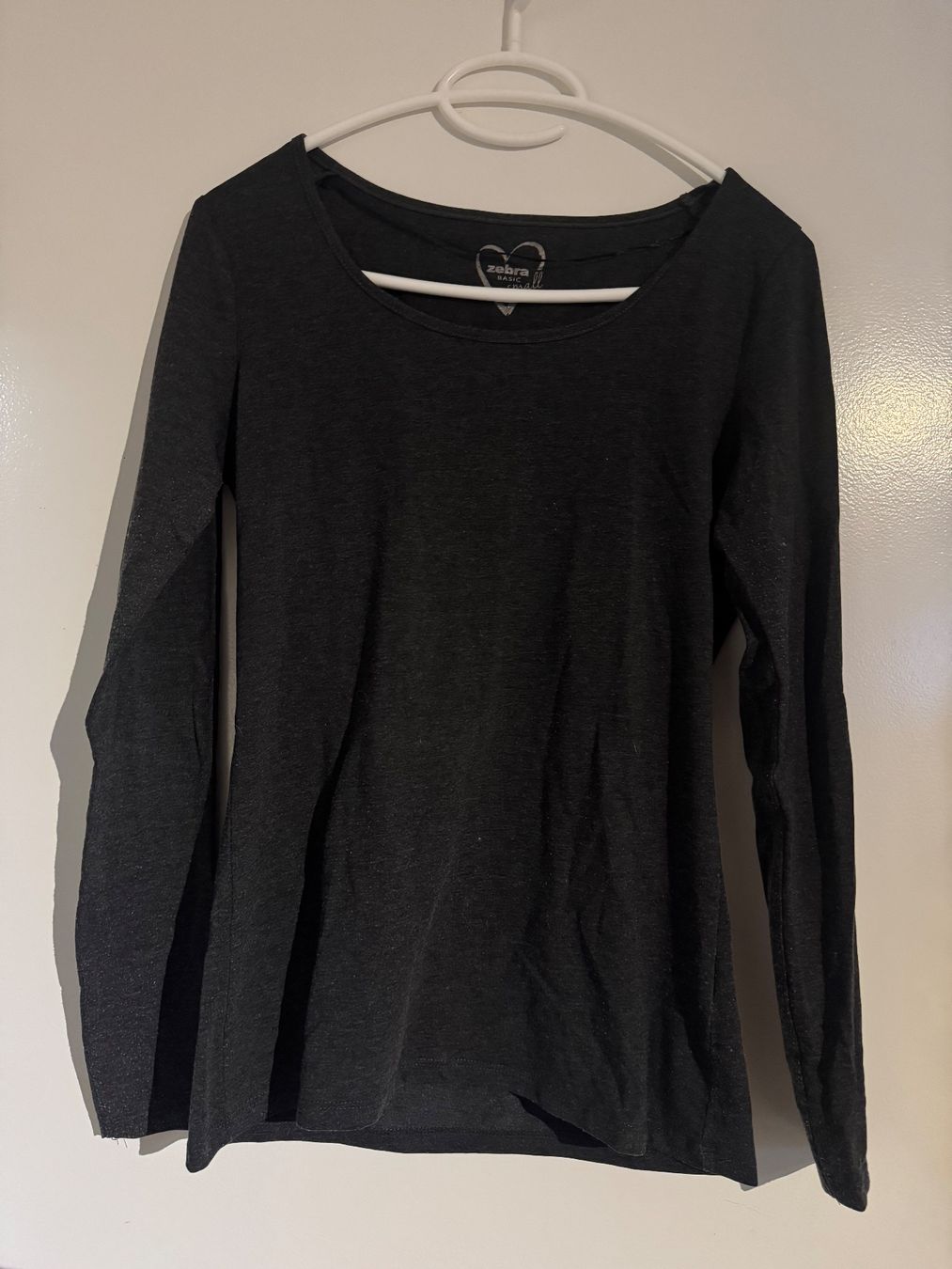 Zebra Pullover & Sweatshirts: Basic Zebra Pullover Gr. S / M – Gebraucht aus Künten von bel_6wn2