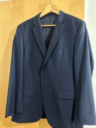 SALE Boss 3 piece suit 52