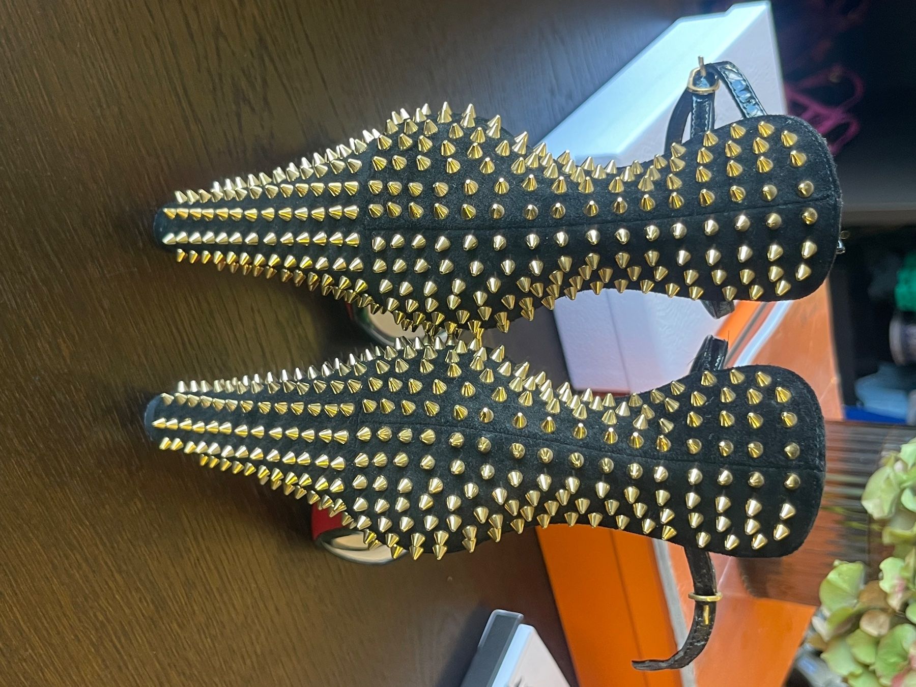 Christian Louboutin Damenschuhe: Christian Louboutin – Neu (gemäss Beschreibung) aus Wollerau von mah_9jrb 3