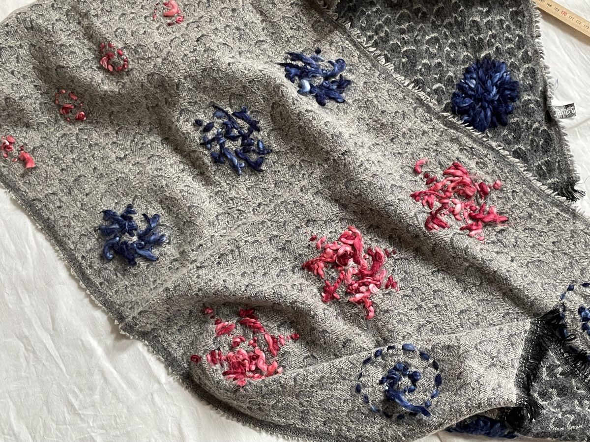 Foulard & Sciarpe: Schal aus 100 % Wolle CACHET – Usato da Biel/Bienne venduto da ilariareda 6