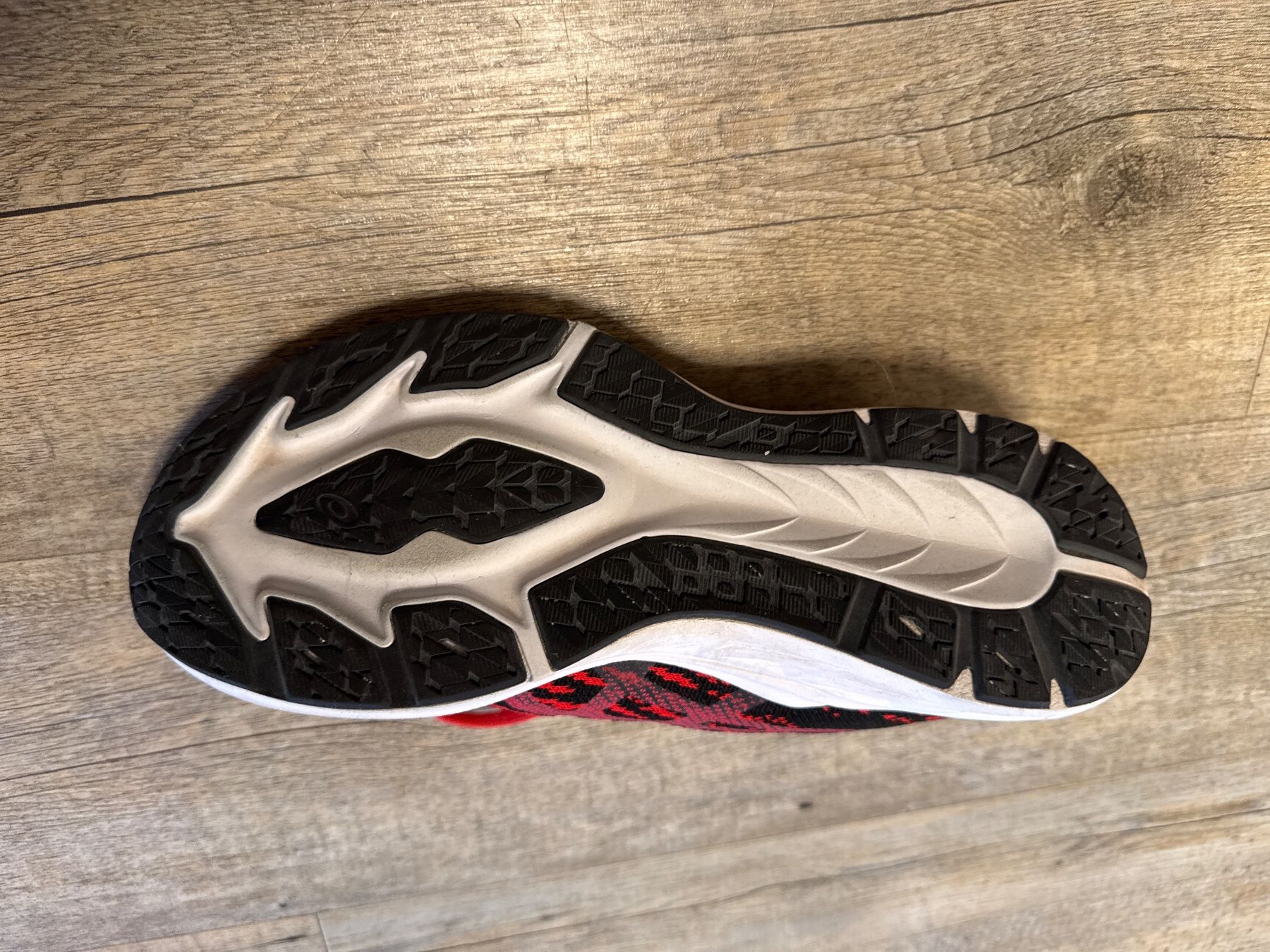 Asics Chaussures hommes: Asics 42.5 – D'occasion à Port par Scugnizzo77 1
