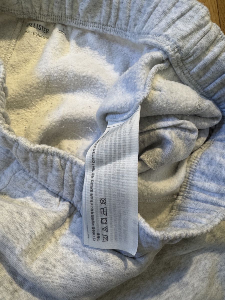 Hollister Pantaloni: Hollister pants  – Nuovo (secondo la descrizione) da Clarens venduto da Ian_calvin 2