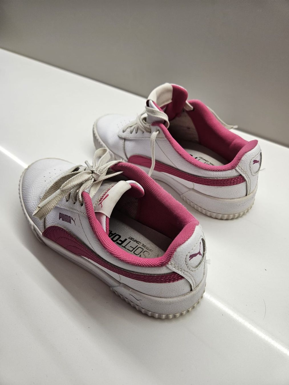 Puma Scarpe per ragazze: Puma Sneakers, weiss/pink, Grösse 36 – Usato da Adlikon b.Regensdorf venduto da pmathys