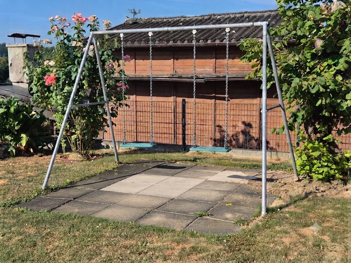 Sonstige Gartenschaukeln: Gartenschaukel Kinder – Gebraucht aus Walterswil SO von Lars1973