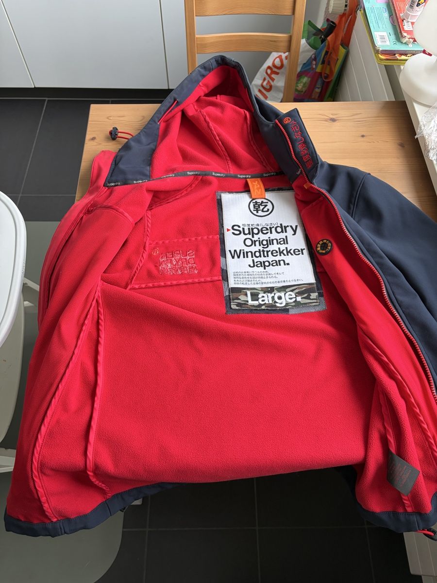 Superdry Giacche: Superdry Windtrekker Jacket Size L - Ready for Autumn Advent – Usato da Thalwil venduto da fab_s89q 1