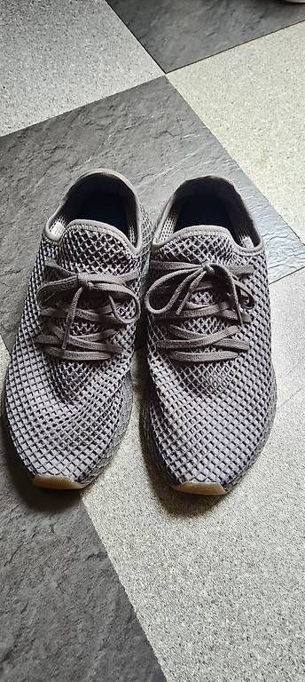 Scarpe da uomo: Chaussures adidas  – Usato da Monthey venduto da and_c5w8