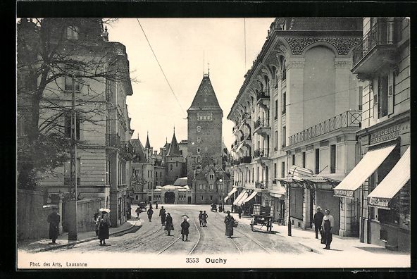 Cartoline postali: AK Ouchy, Strassenpartie mit Geschäften – Usato da Berlin venduto da bartko-reher