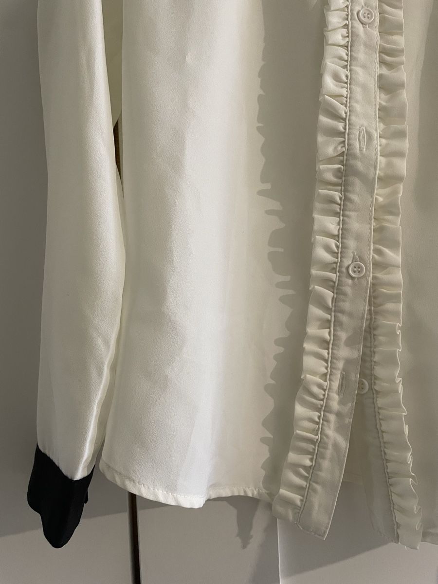 Camicette, T-shirt & Top: Hemd Gr. 134/140 – Usato da HORGEN venduto da paris007 2