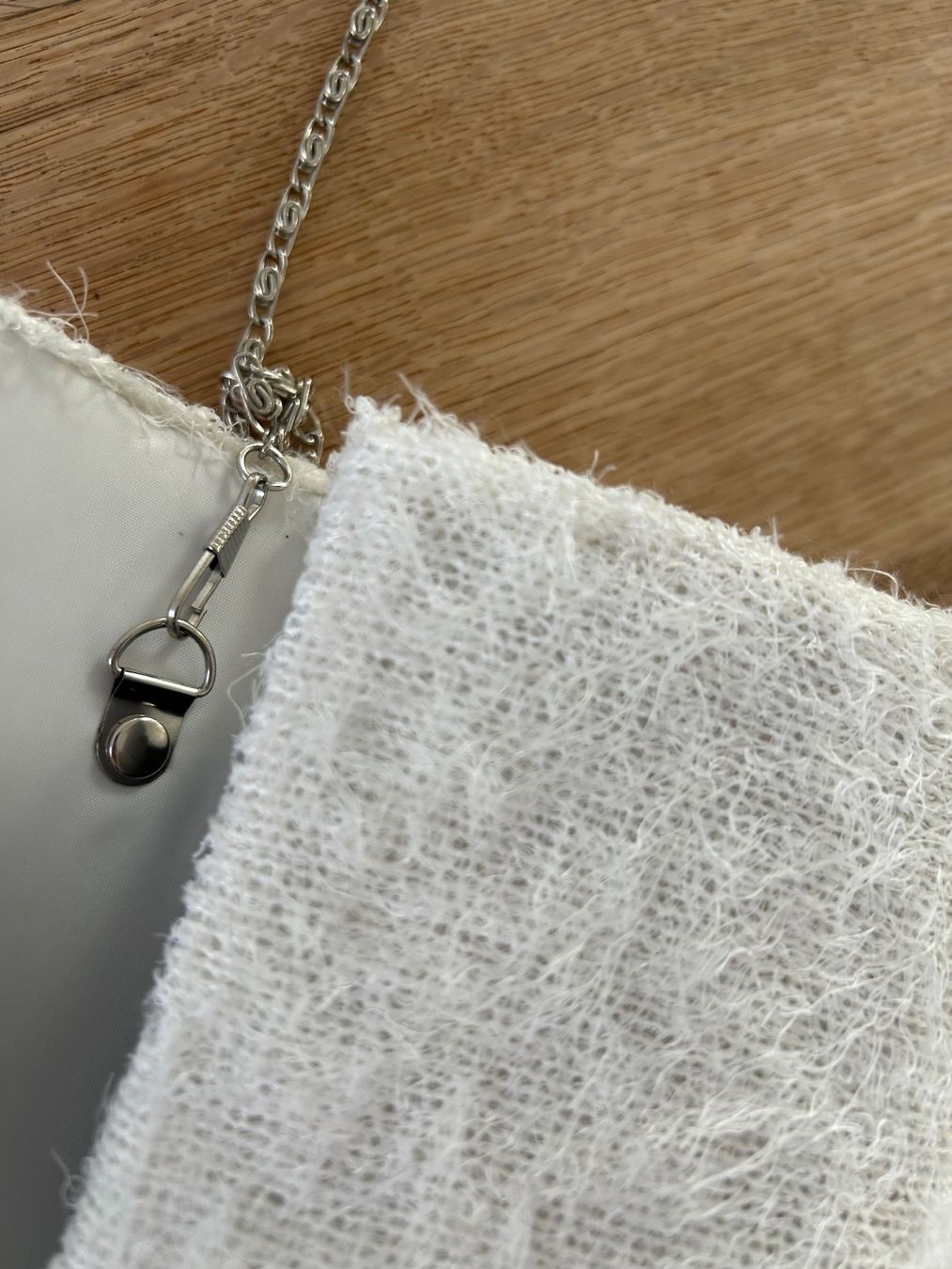 Borse da donna: Clutch / Abendtasche weiss, Kette silberfarben – Nuovo (secondo la descrizione) da Rothenburg venduto da stacostaco 1