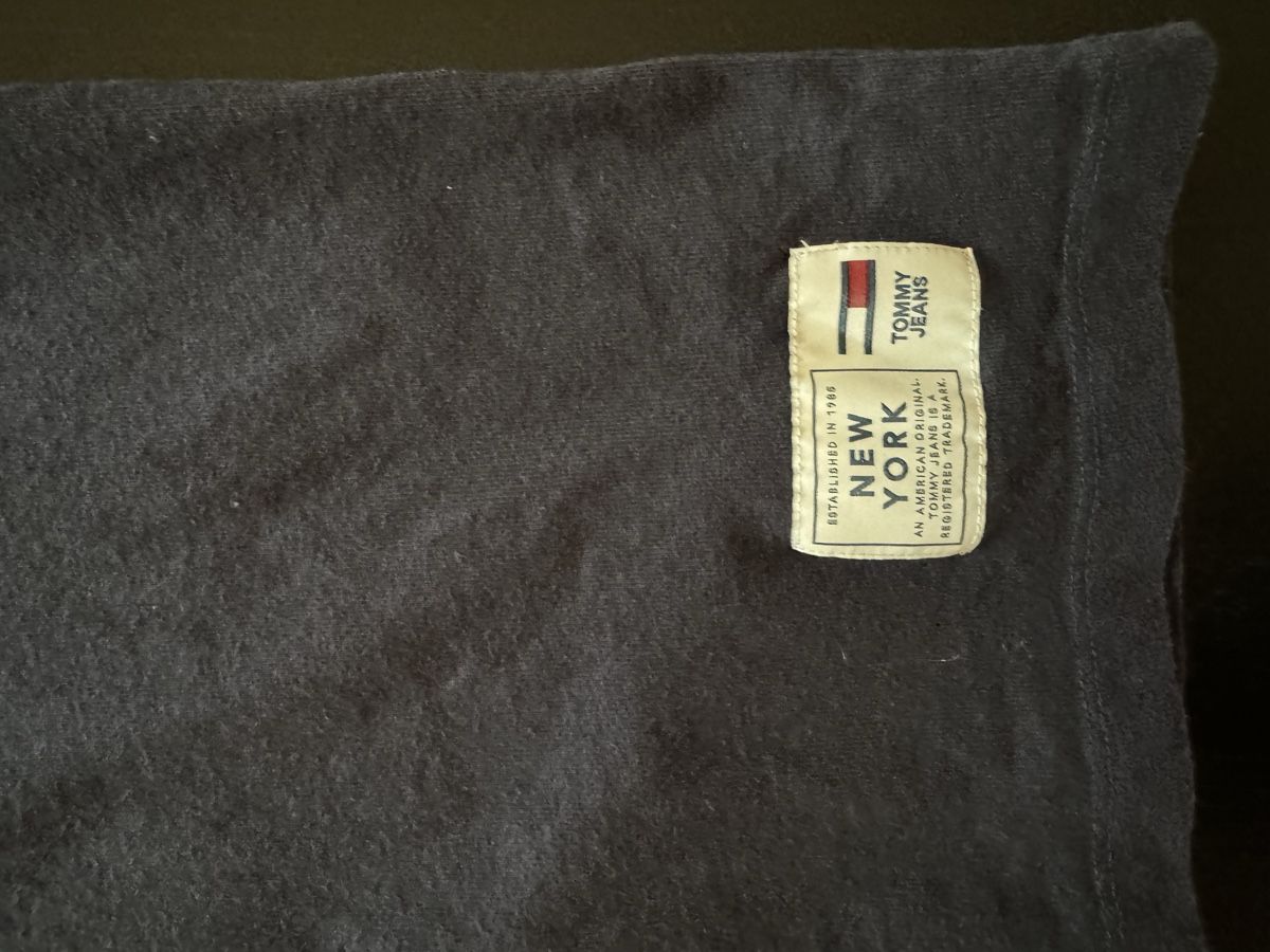 Tommy Hilfiger T-shirt: Tommy Jeans Shirt – Usato da Suhr venduto da sr.96 2