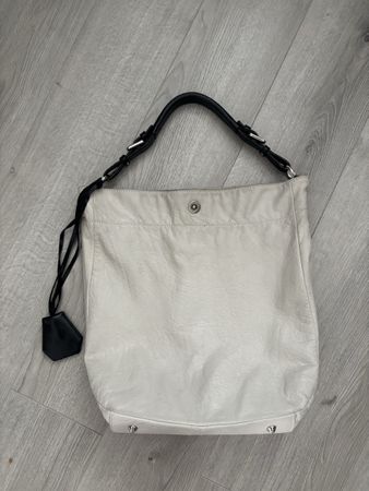 Beige Ledertasche